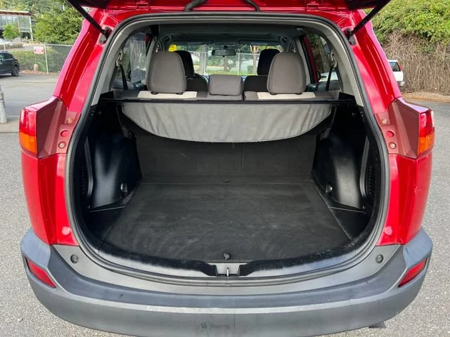 Used 2013 Barcelona Red Metallic Toyota XLE image 13