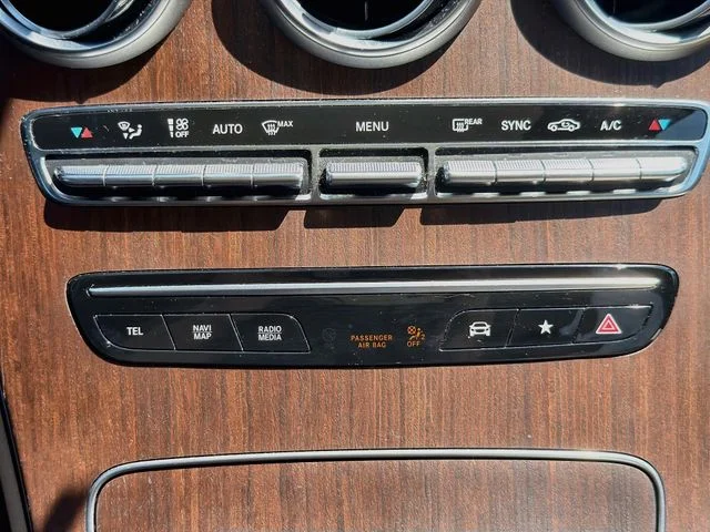 Used 2022  Mercedes-Benz GLC 300 image 16