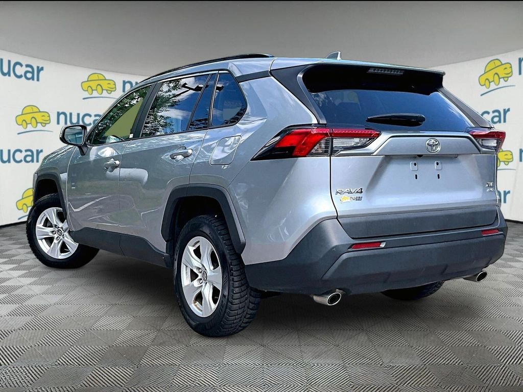 Used 2020 Silver Sky Metallic Toyota XLE image 4
