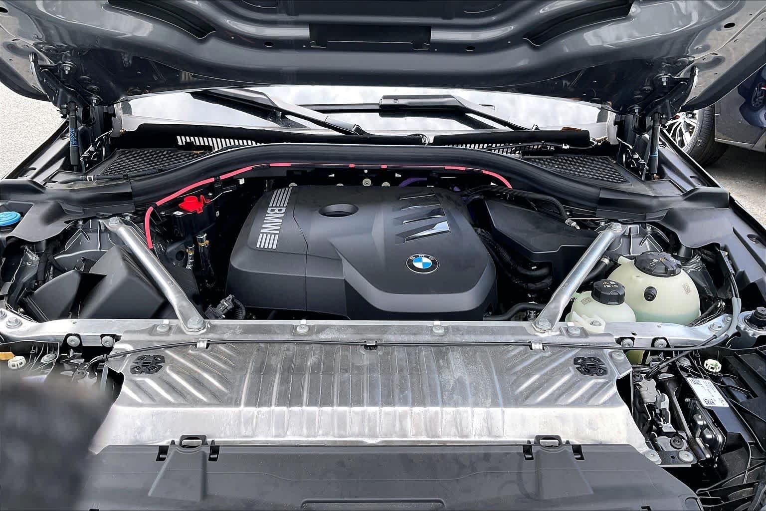 Used 2025 Skyscraper Gray Metallic BMW 30 xDrive image 33