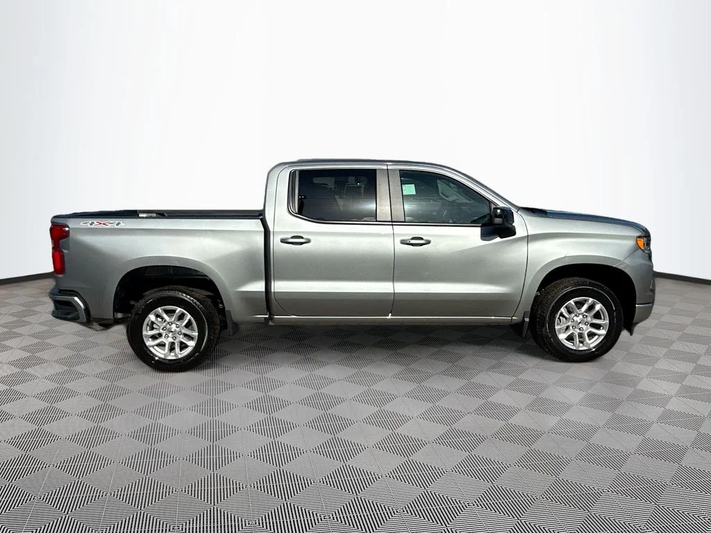 Used 2026 Gray Chevrolet RST image 5
