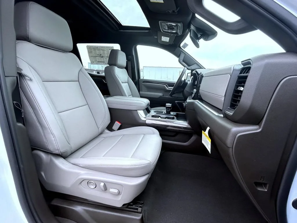 New 2026 Polar White Tricoat Chevrolet LTZ image 15