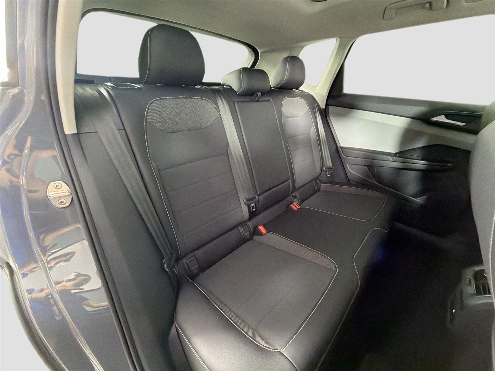 Used 2022 Pure Gray Volkswagen SE image 26