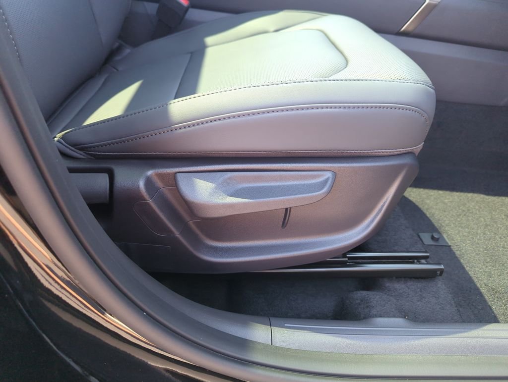 New 2027 Aurora Black Pearl Kia EX image 39