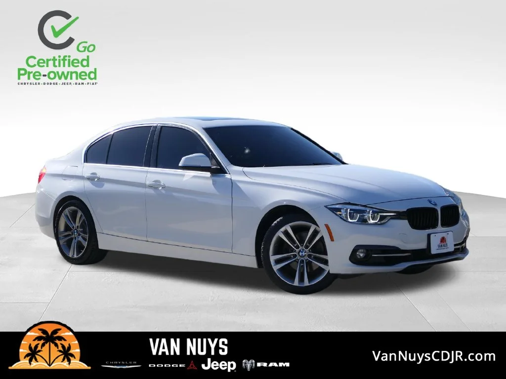 Used 2018 Alpine White BMW 330i image 1