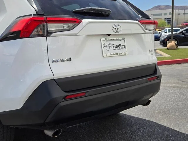 Used 2021 White Toyota XLE image 4
