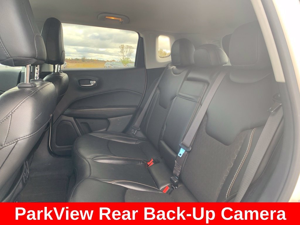 Used 2019 White Jeep Latitude image 8