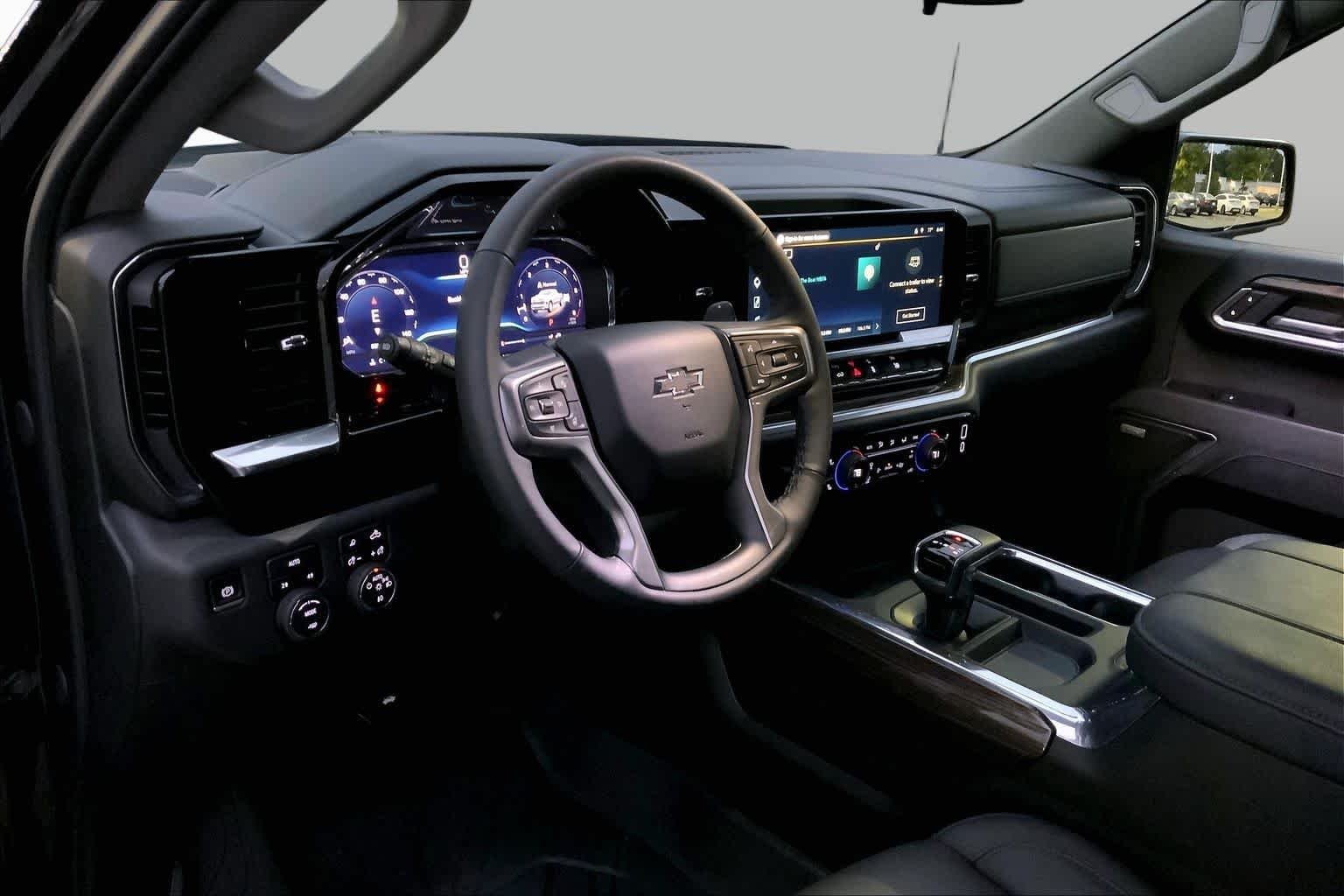 Used 2025 Black Chevrolet RST image 17
