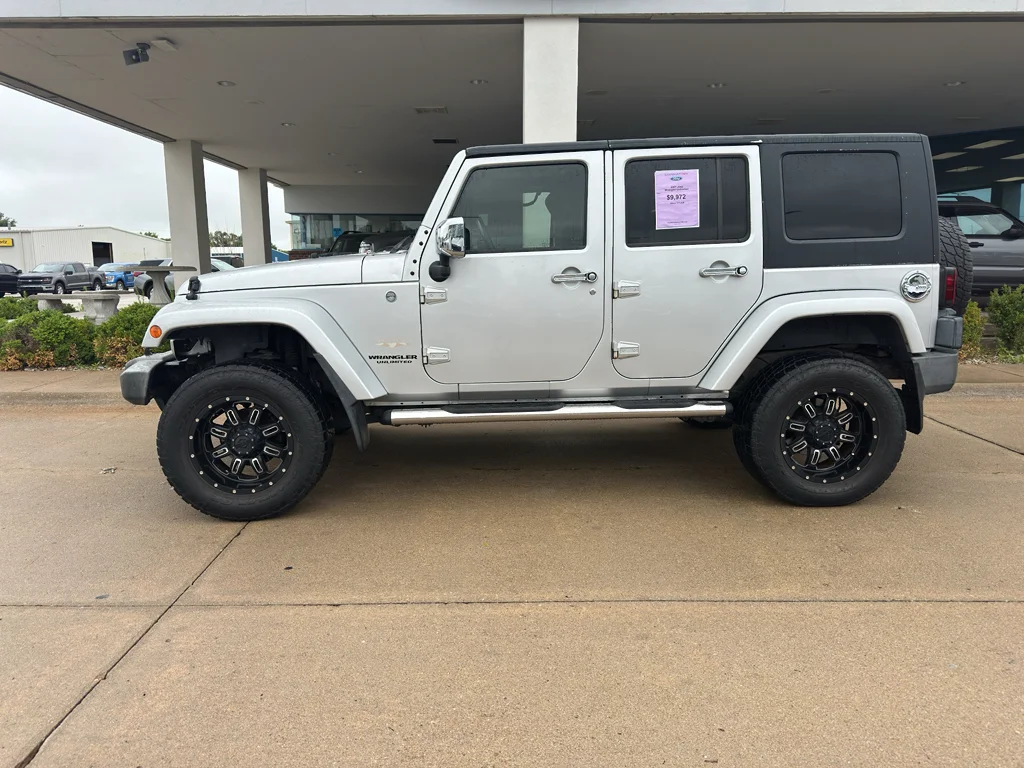 Used 2007 Bright Silver Metallic Clearcoat/Black Soft Top Jeep Sahara image 4