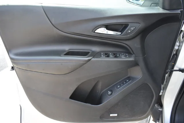 Used 2020 Silver Chevrolet Premier image 9