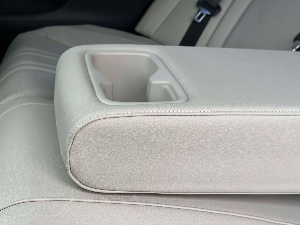 Used 2020 White Honda EX-L image 14
