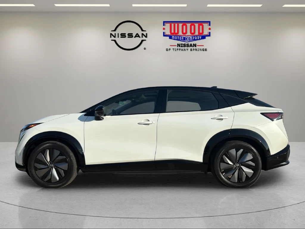 Certified Used 2023 Everest White Pearl Tricoat Black Diamond Pearl Nissan Platinum+ e-4orce image 5