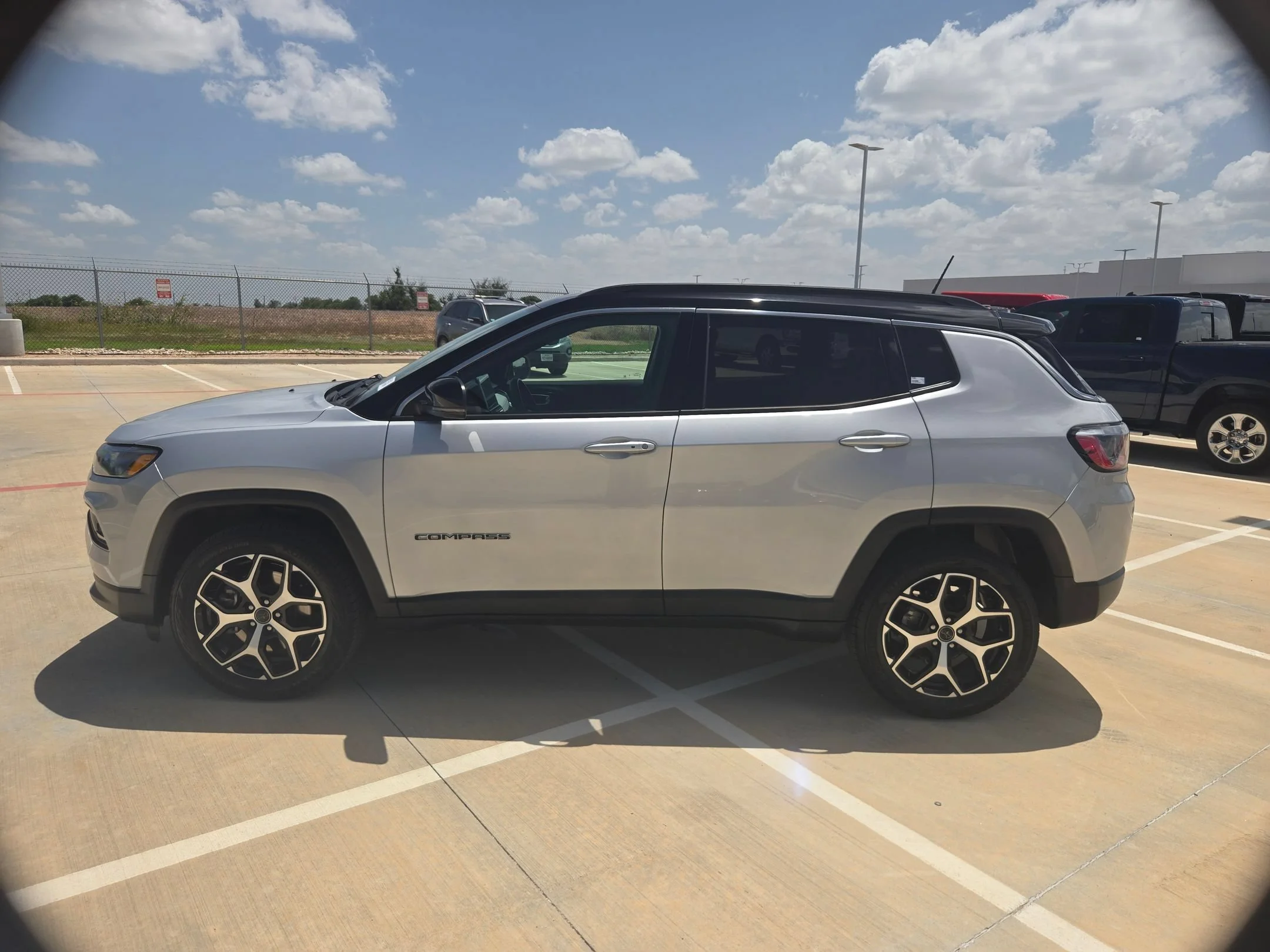 Used 2025 Silver Jeep Limited image 6