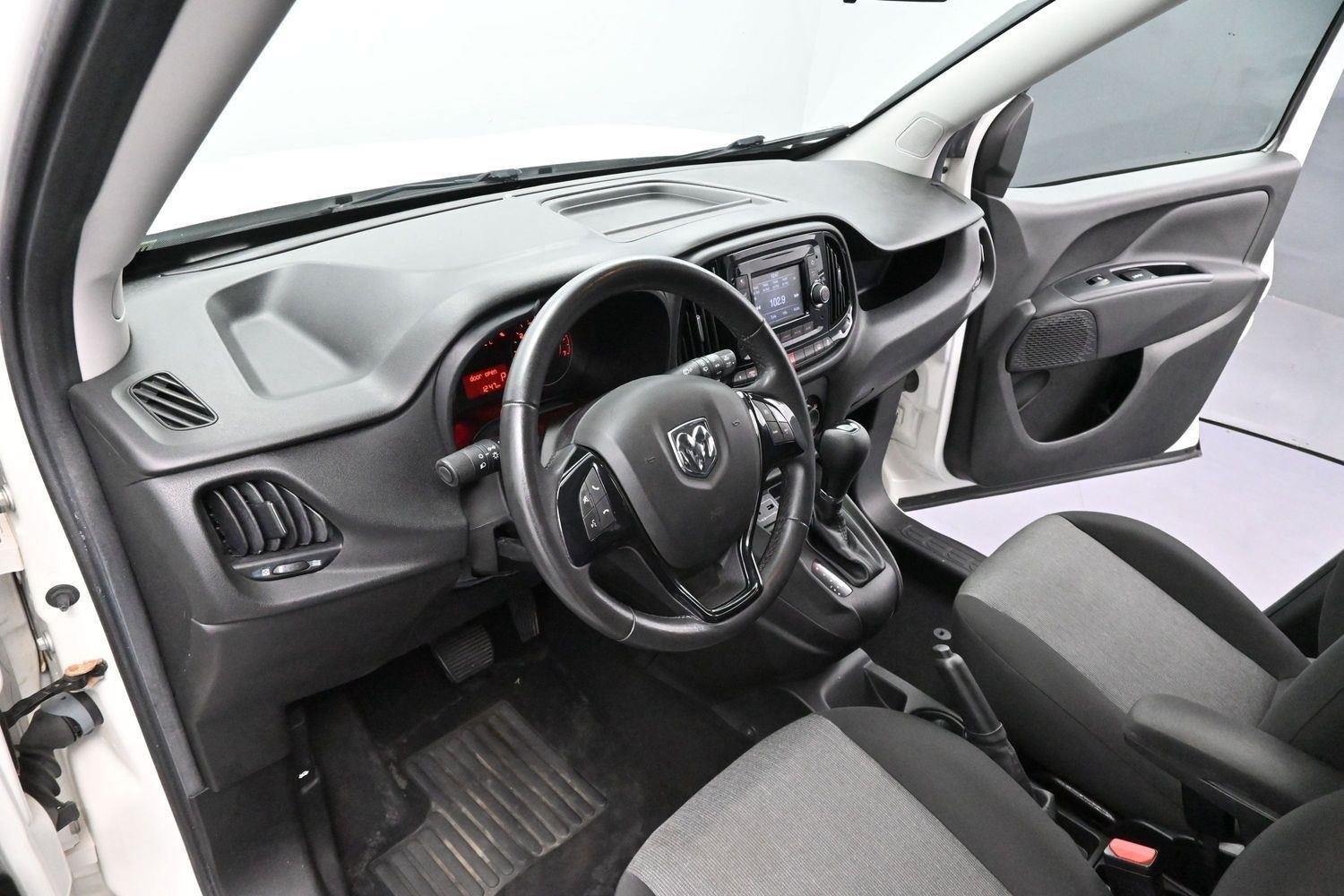 Used 2018 Bright White Ram Tradesman SLT image 13