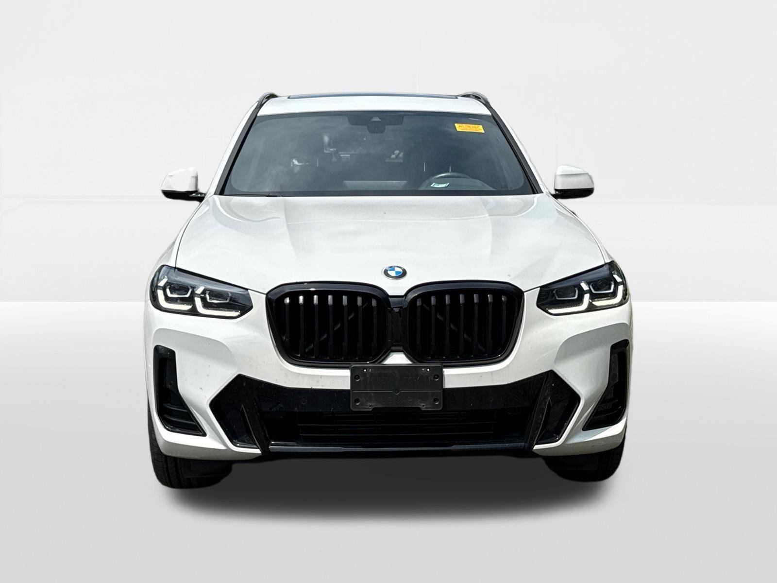 Used 2023 Alpine White BMW xDrive30i image 3