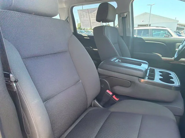Used 2018 Quicksilver Metallic GMC SLE image 10
