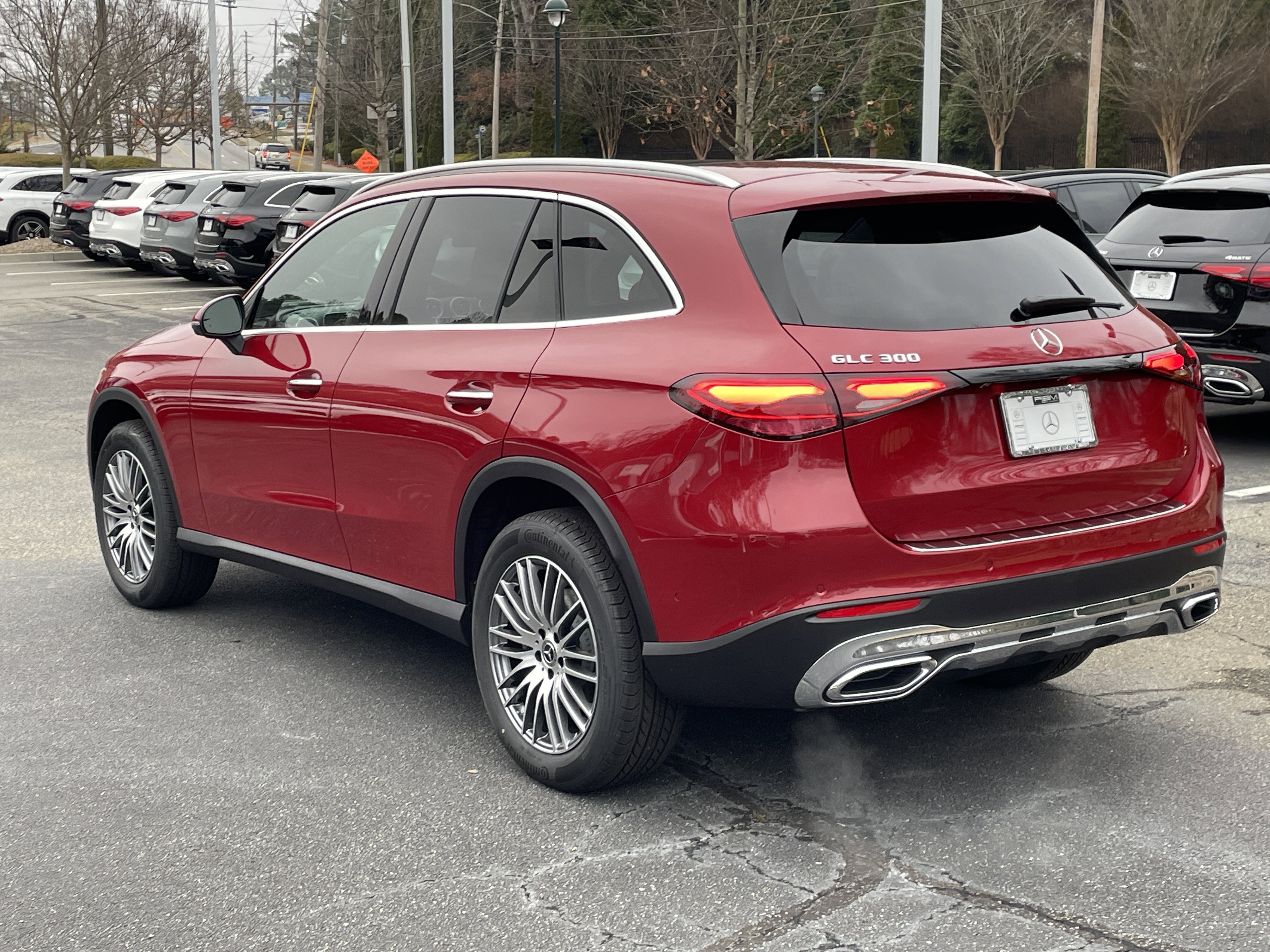 New 2026 MANUFAKTUR Patagonia Red Metallic Mercedes-Benz GLC 300 SUV image 13