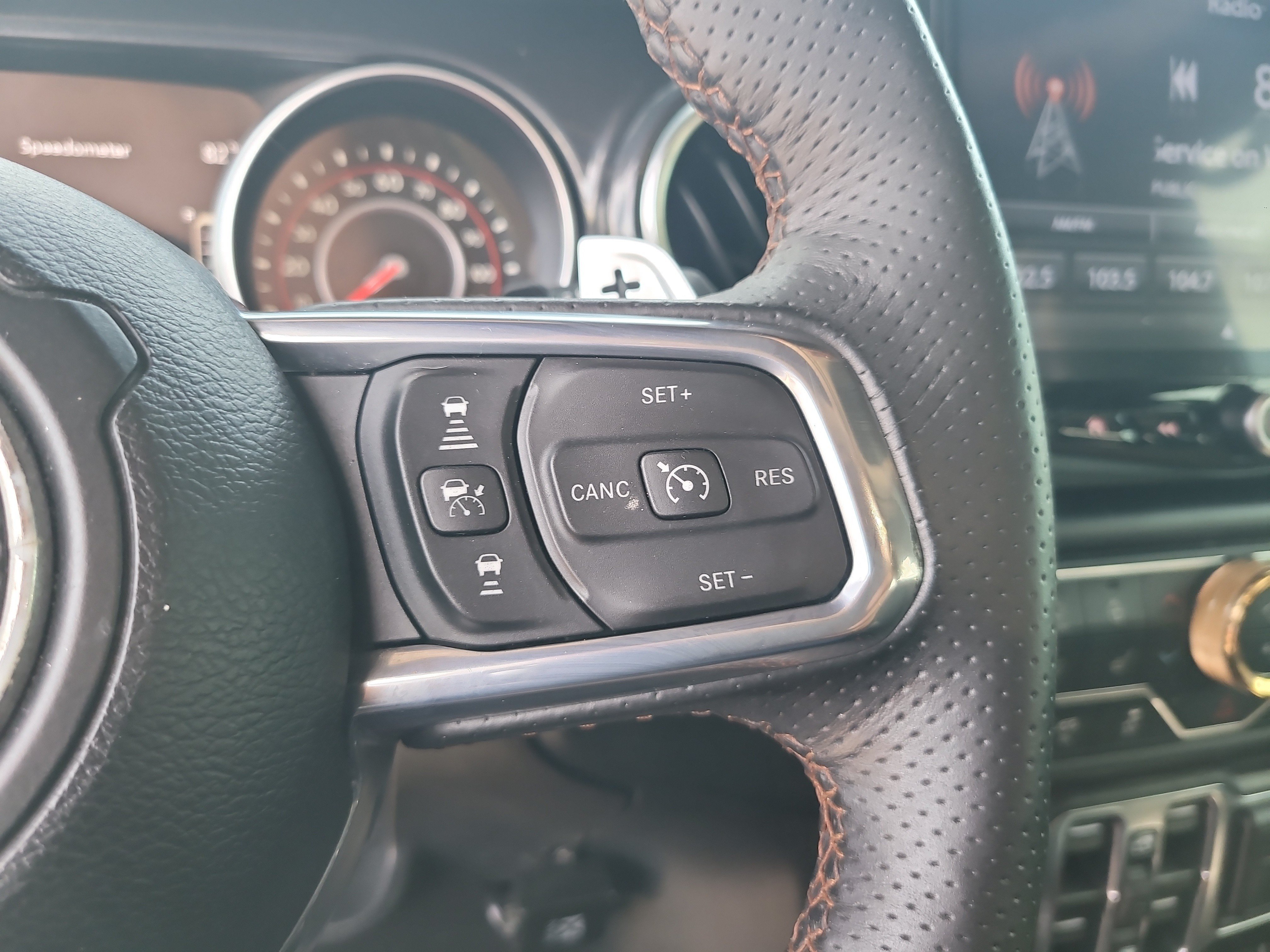 Used 2021 Snazzberry Pearlcoat Jeep Unlimited Rubicon 392 image 30