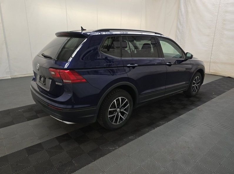 Used 2021 Atlantic Blue Metallic Volkswagen 2.0T S image 3