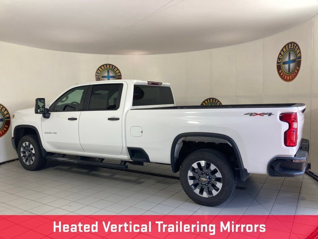 Used 2021 SUMMIT WHITE Chevrolet Custom image 23
