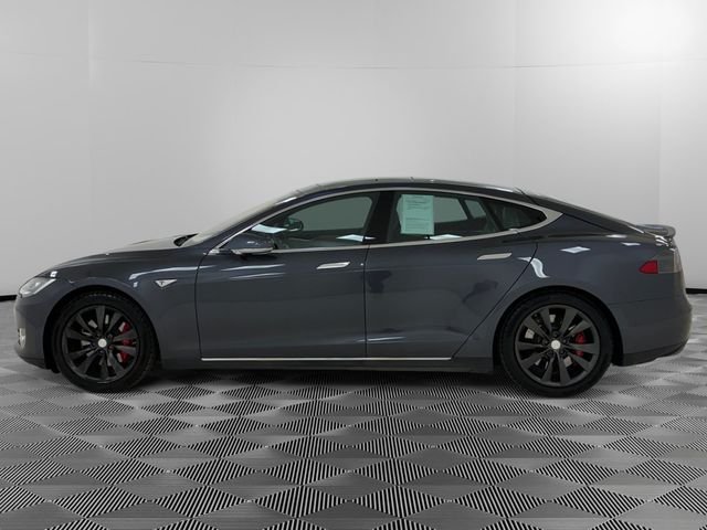 Used 2015 Tesla Model S P85D with VIN 5YJSA1E40FF115442 for sale in Urbandale, IA
