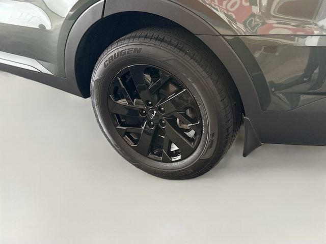 Used 2023  Kia X-Line S image 32