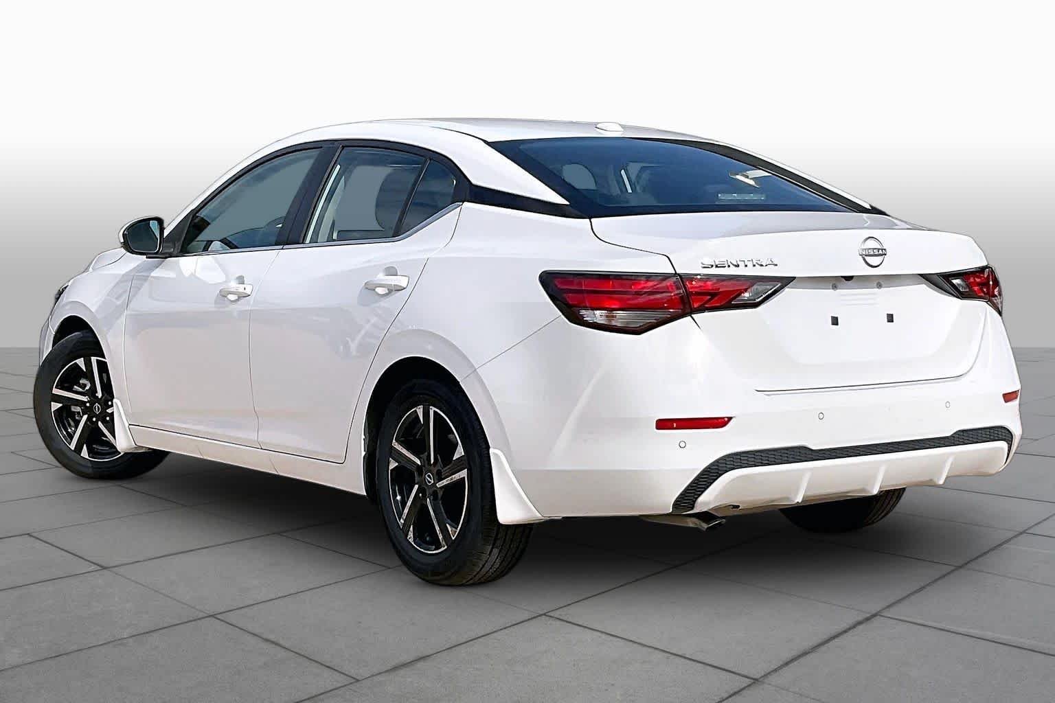 Used 2025 Fresh Powder Nissan SV image 13