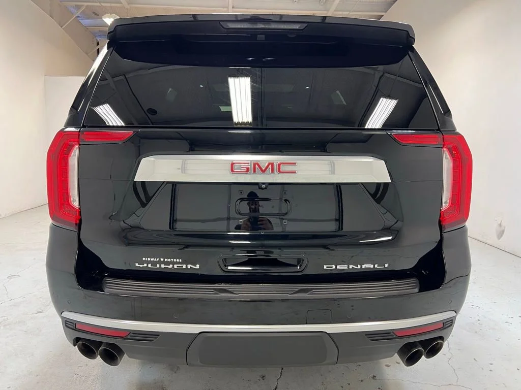 Used 2022 Onyx Black GMC Denali image 10