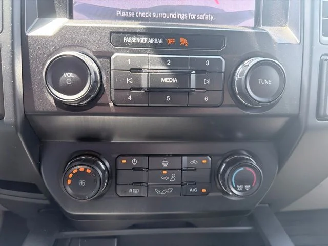 Used 2020 Silver Ford XL image 23