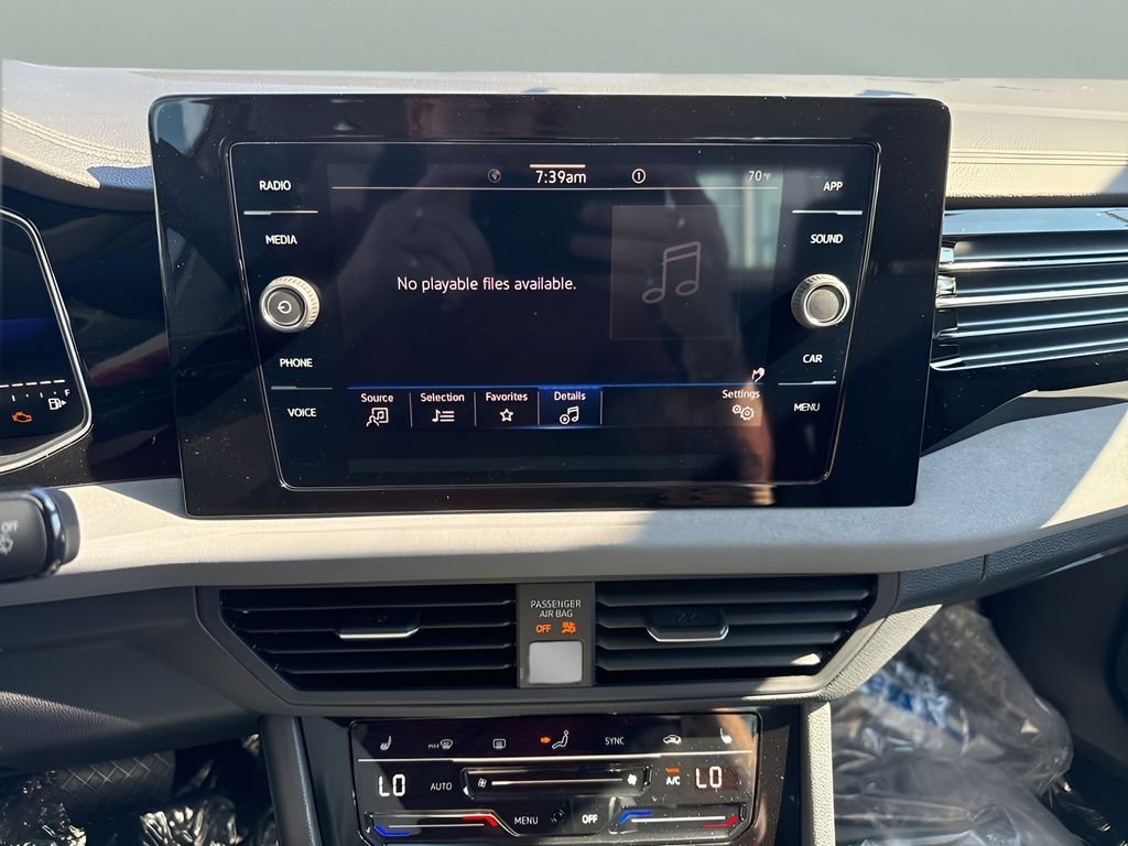 2025 Volkswagen Jetta SE - Photo 21