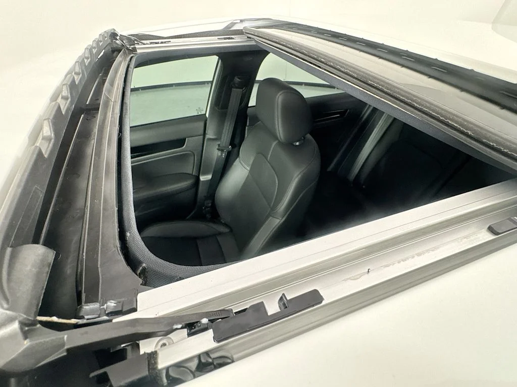 New 2026 Platinum White Pearl Honda Sport Touring image 32