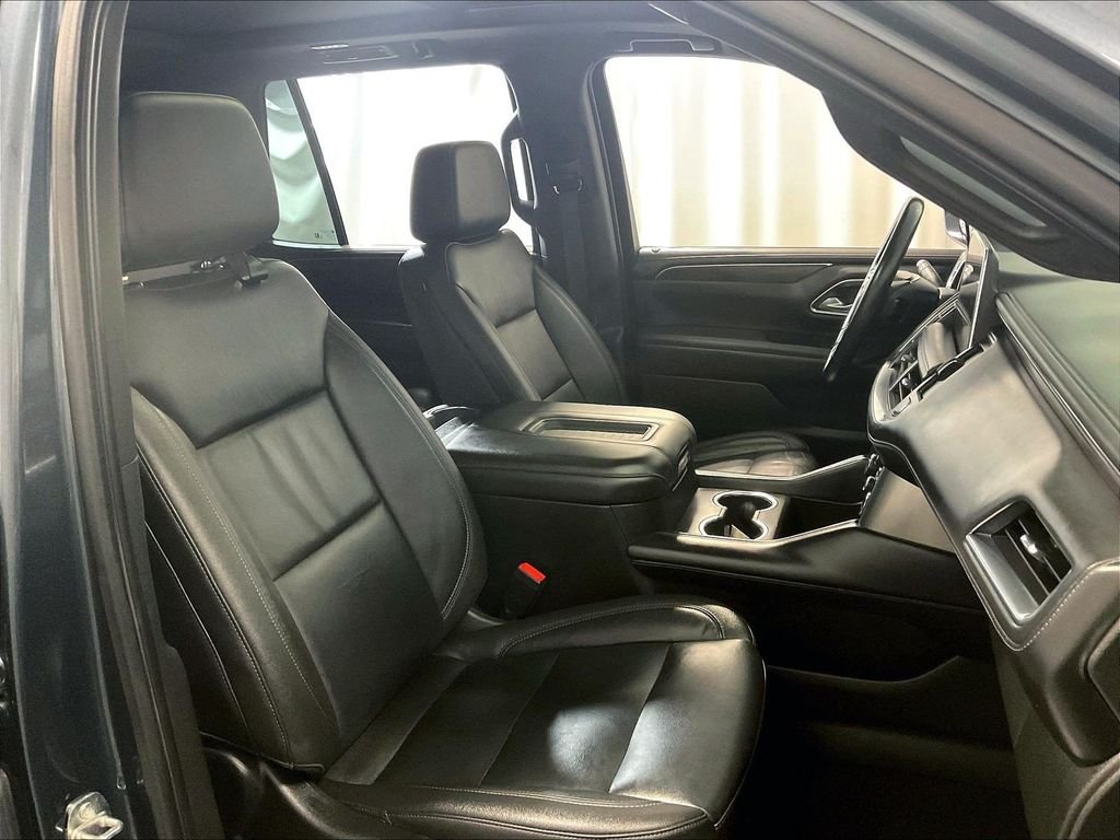 Used 2021 Gray Chevrolet Z71 image 11