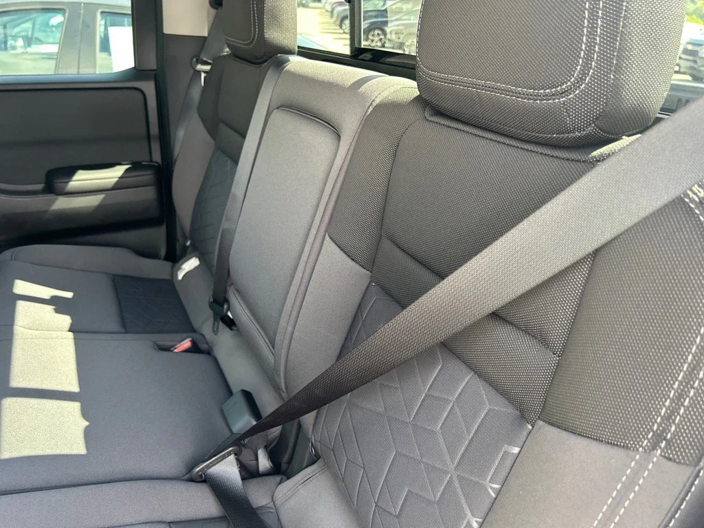 2026 Nissan Frontier SV - Photo 6