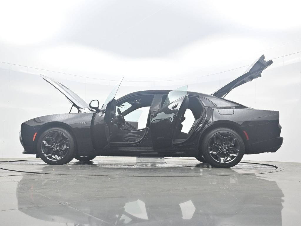 New 2026 Diamond Black Crystal Pearlcoat Dodge R/T image 49