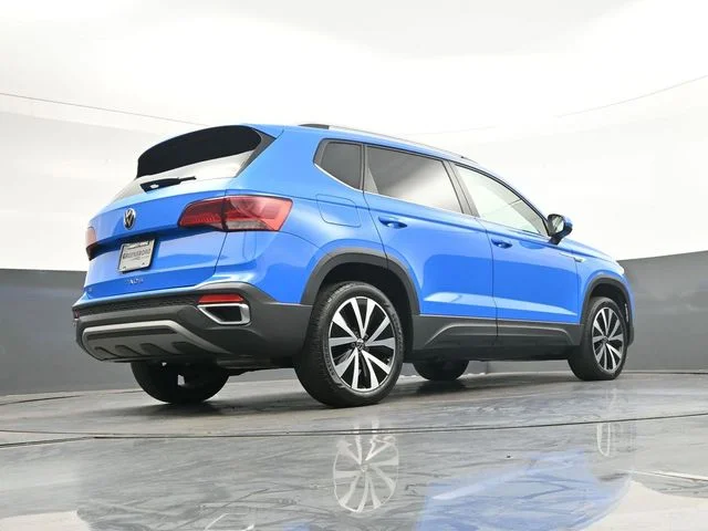 Used 2023 Blue Volkswagen 1.5T SE image 33