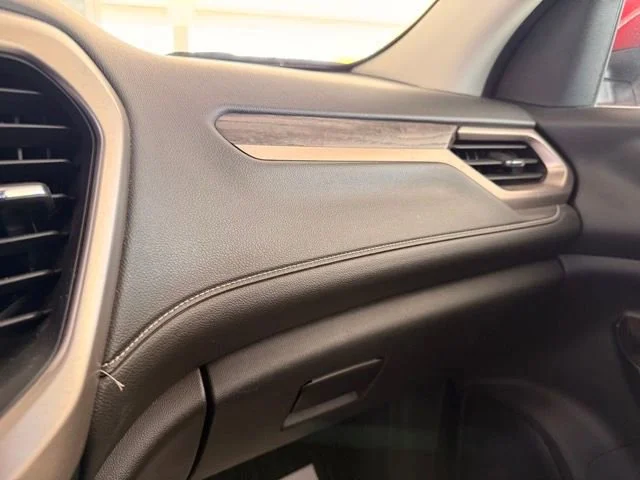 2023 GMC Acadia Denali - Photo 27