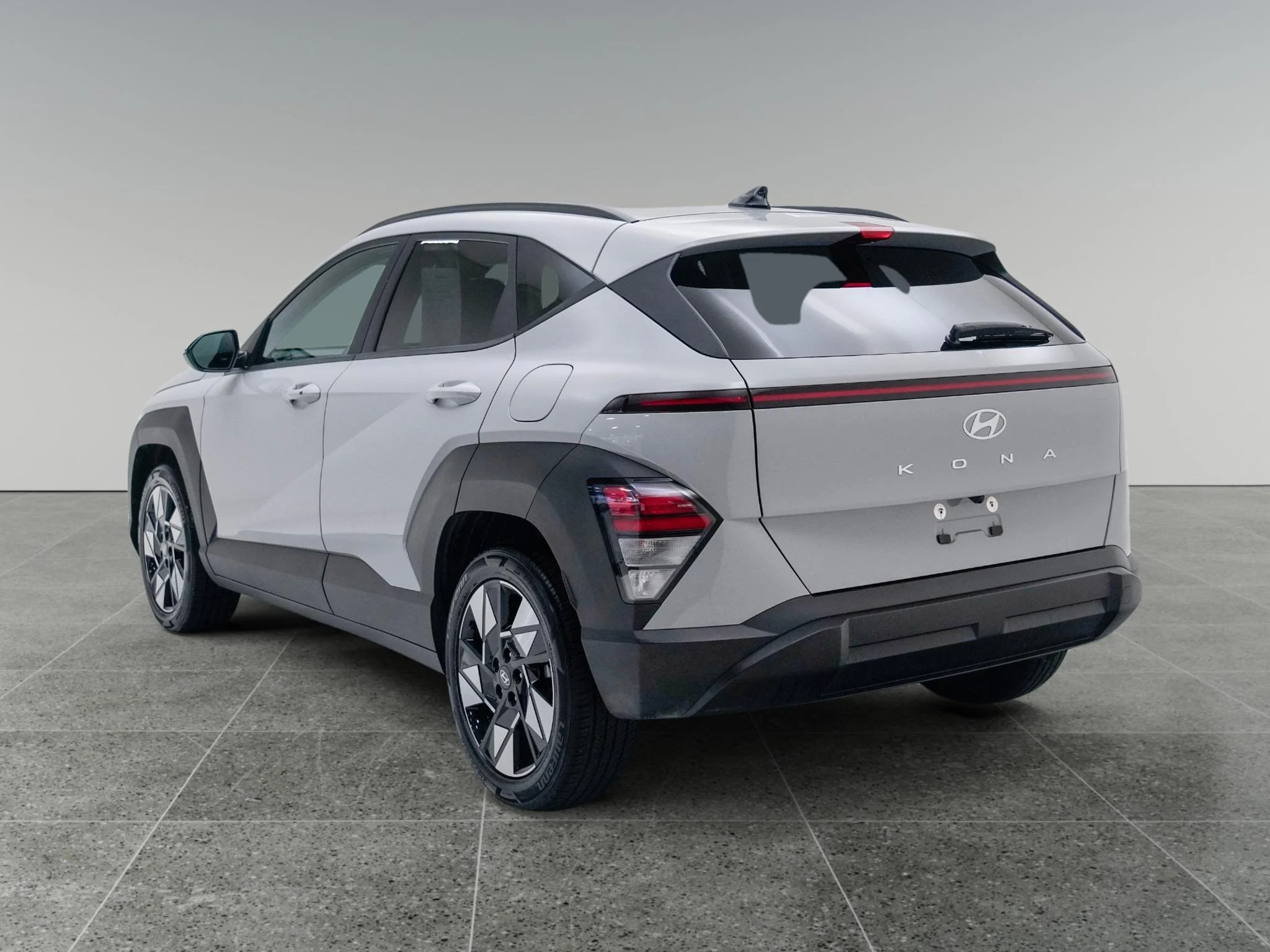 Used 2025 Cyber Gray Metallic Hyundai SEL image 8