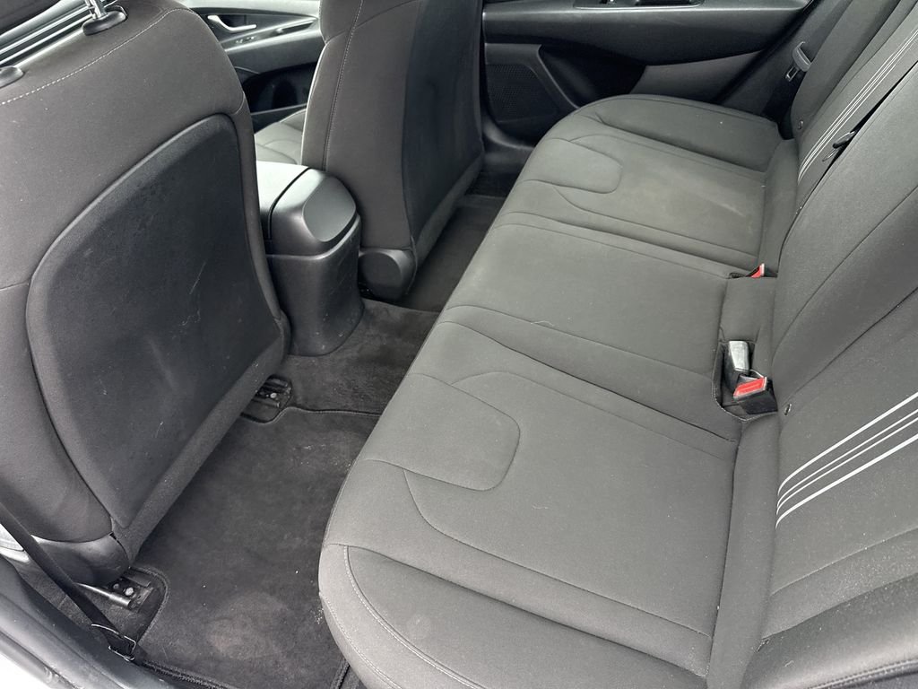 2022 Hyundai Elantra Blue - Photo 28