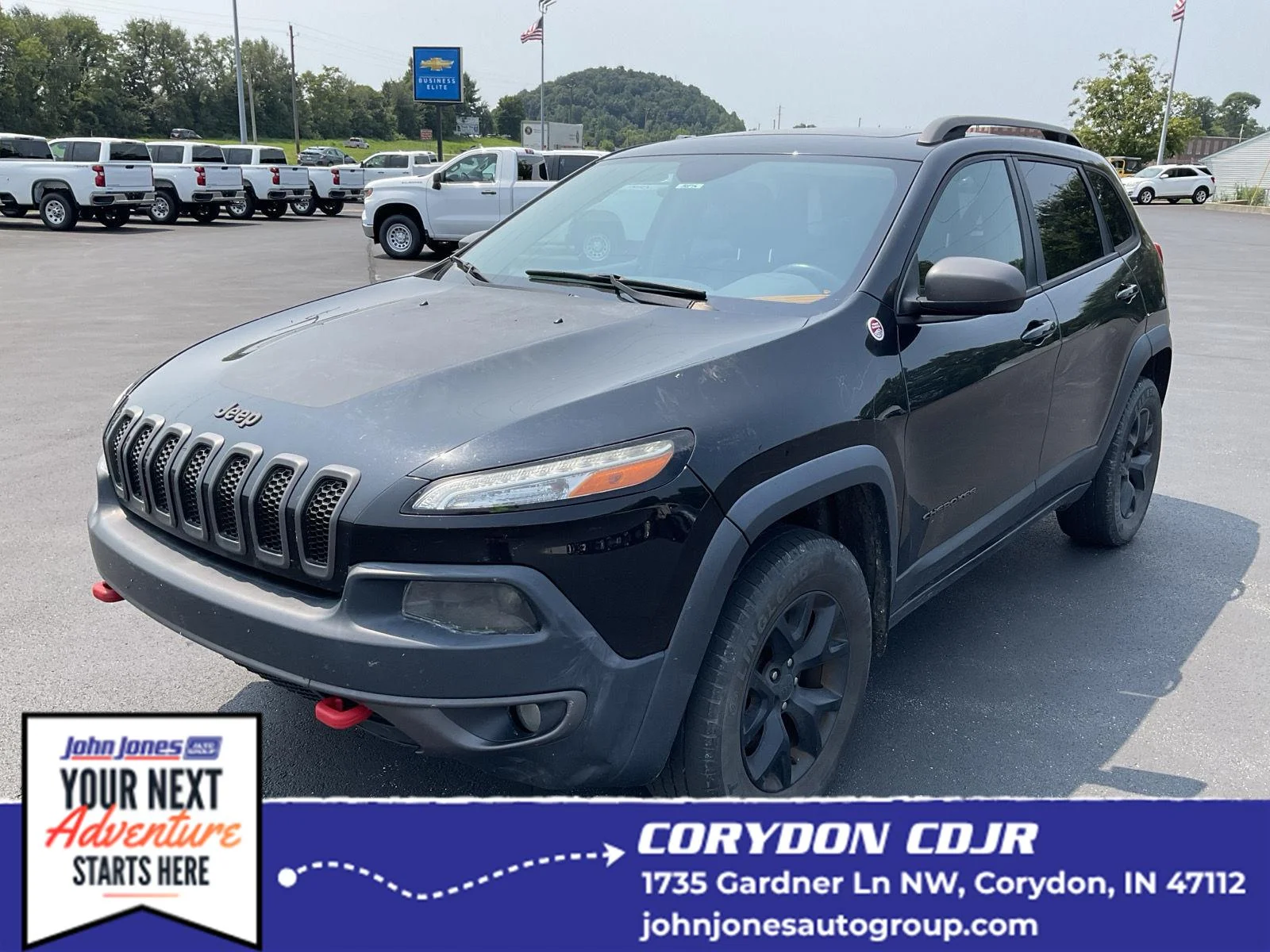 Used 2016 Brilliant Black Crystal Pearlcoat Jeep Trailhawk image 1