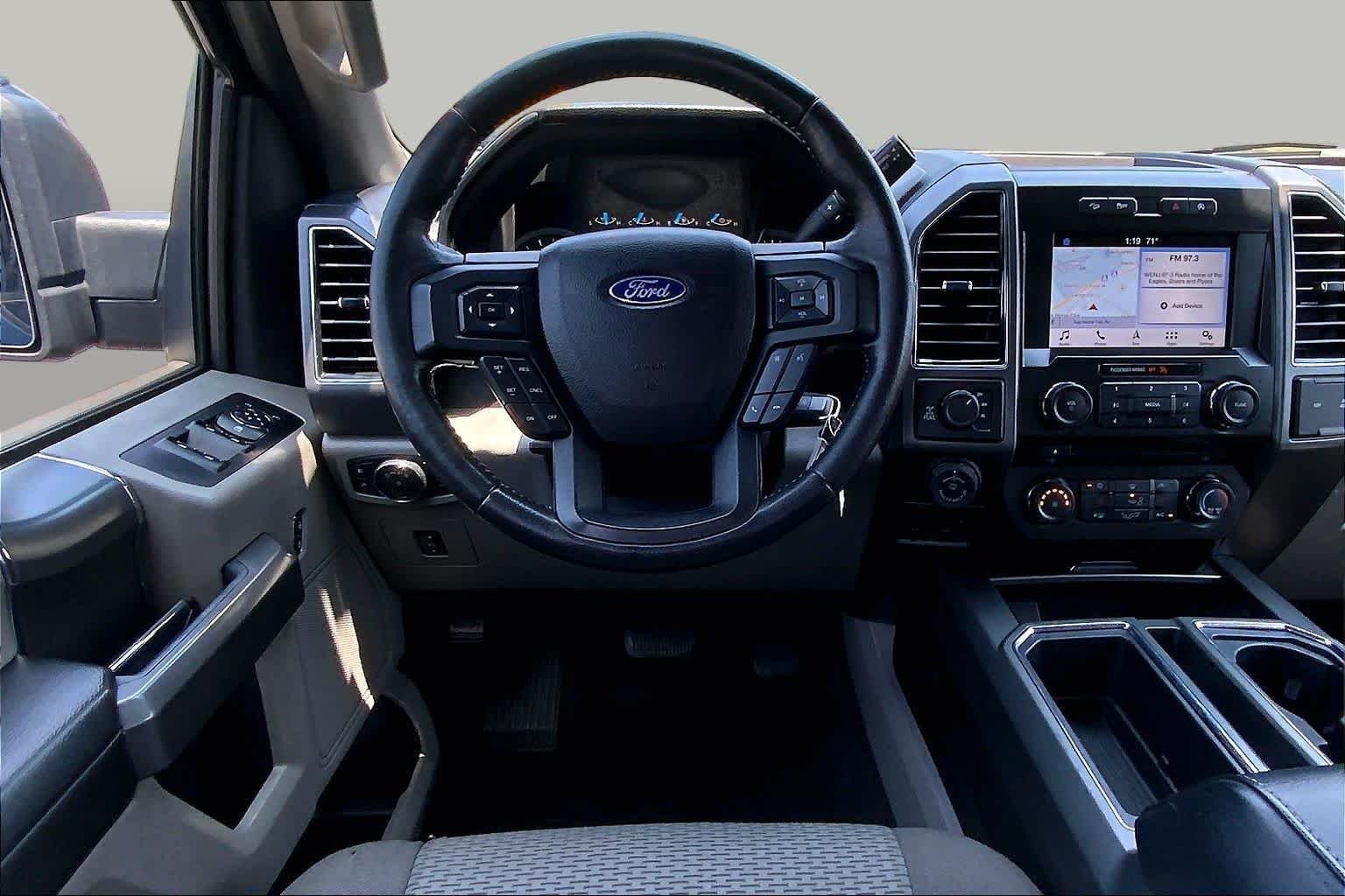 Used 2017 Blue Jeans Metallic Ford XLT image 5