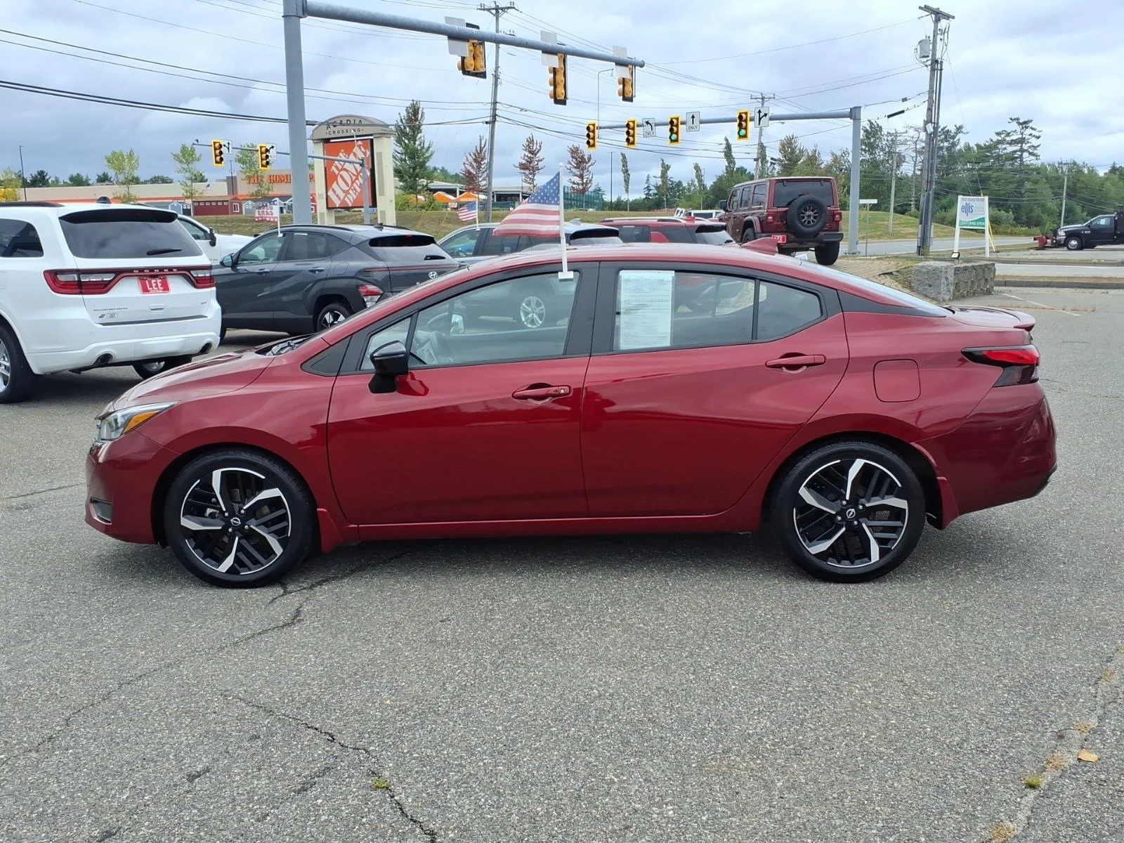 Used 2024 Scarlet Nissan 1.6 SR image 7