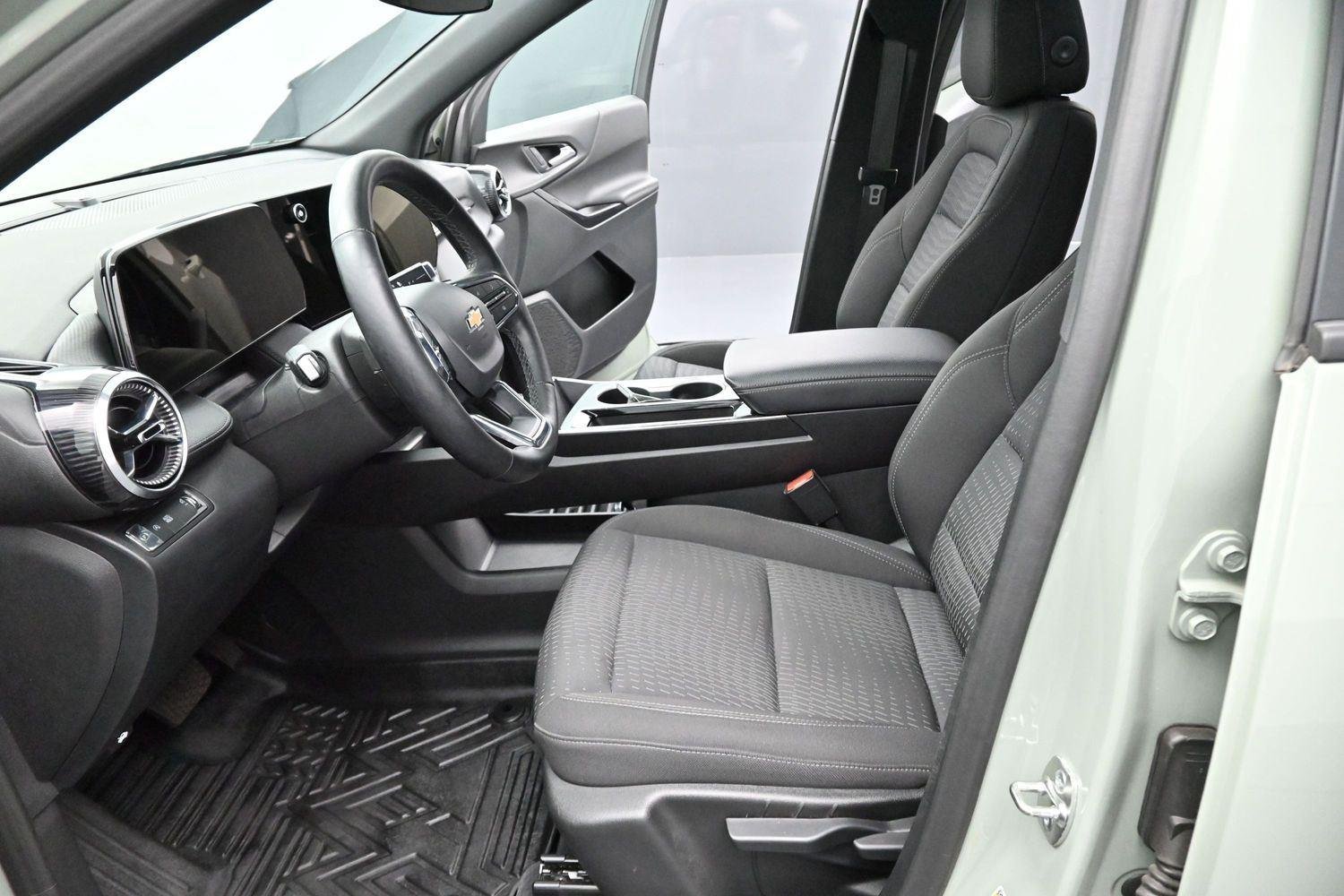 Used 2025 Cacti Green Chevrolet LT image 13