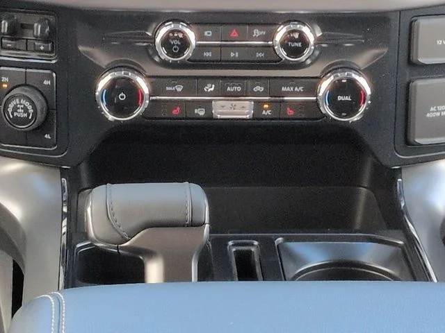 New 2026 Oxford White Ford XLT image 19