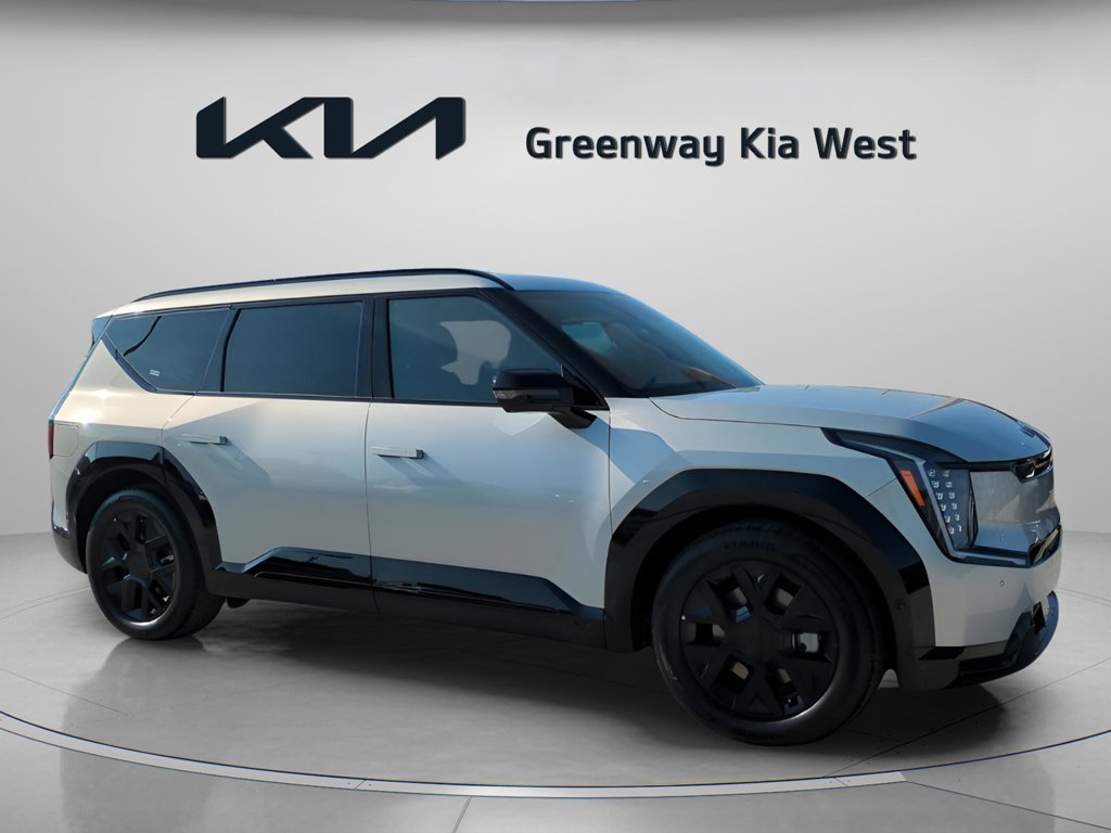 New 2026 Ivory Silver Kia Land AWD image 2