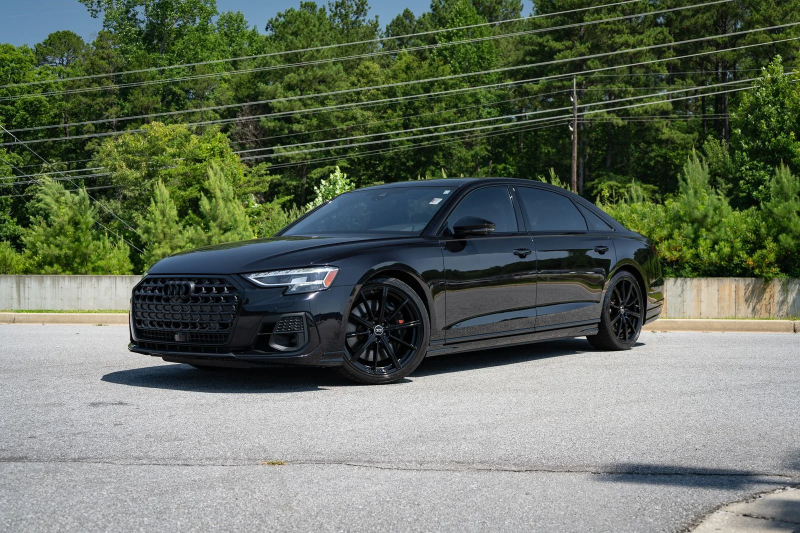 Used 2024  Audi 4.0T image 5