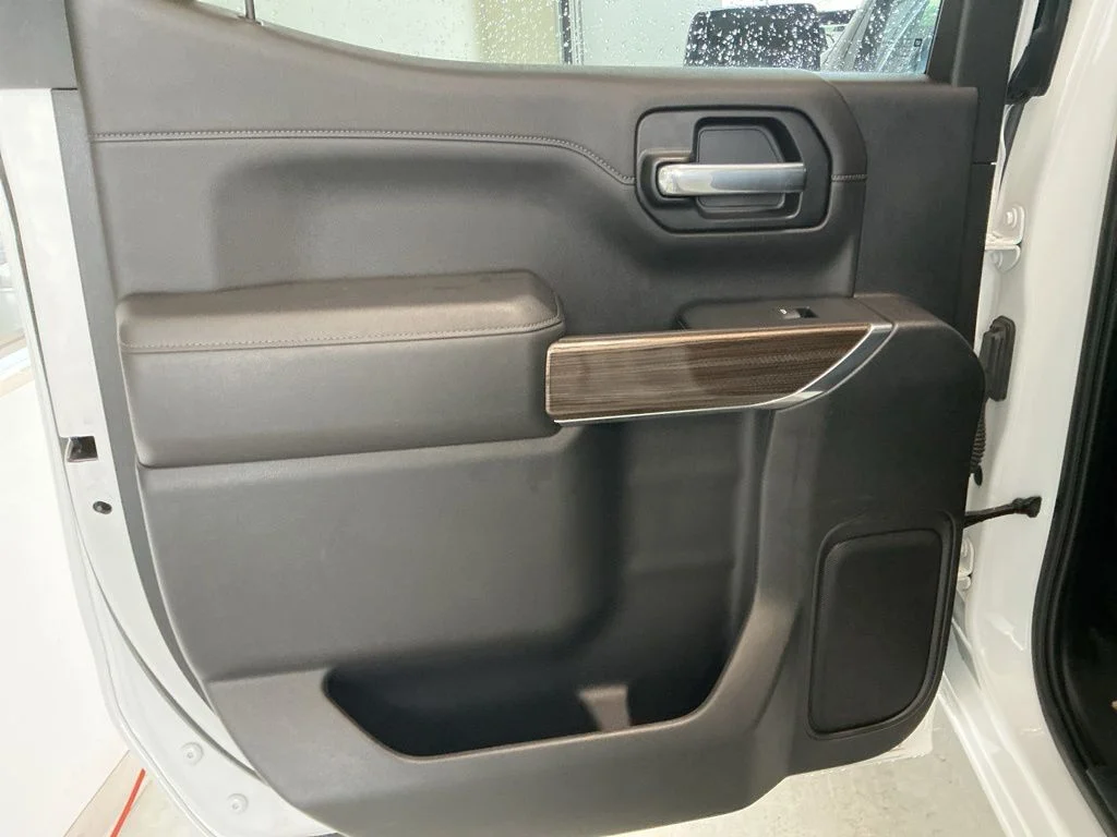 Used 2020 Summit White Chevrolet LT Trail Boss image 20