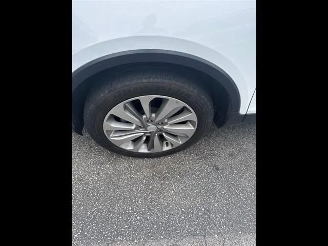 Used 2019 (Includes (CM5) Black Carbon Metallic lower exterior accent color, Paint code W700S.) Buick Preferred image 15