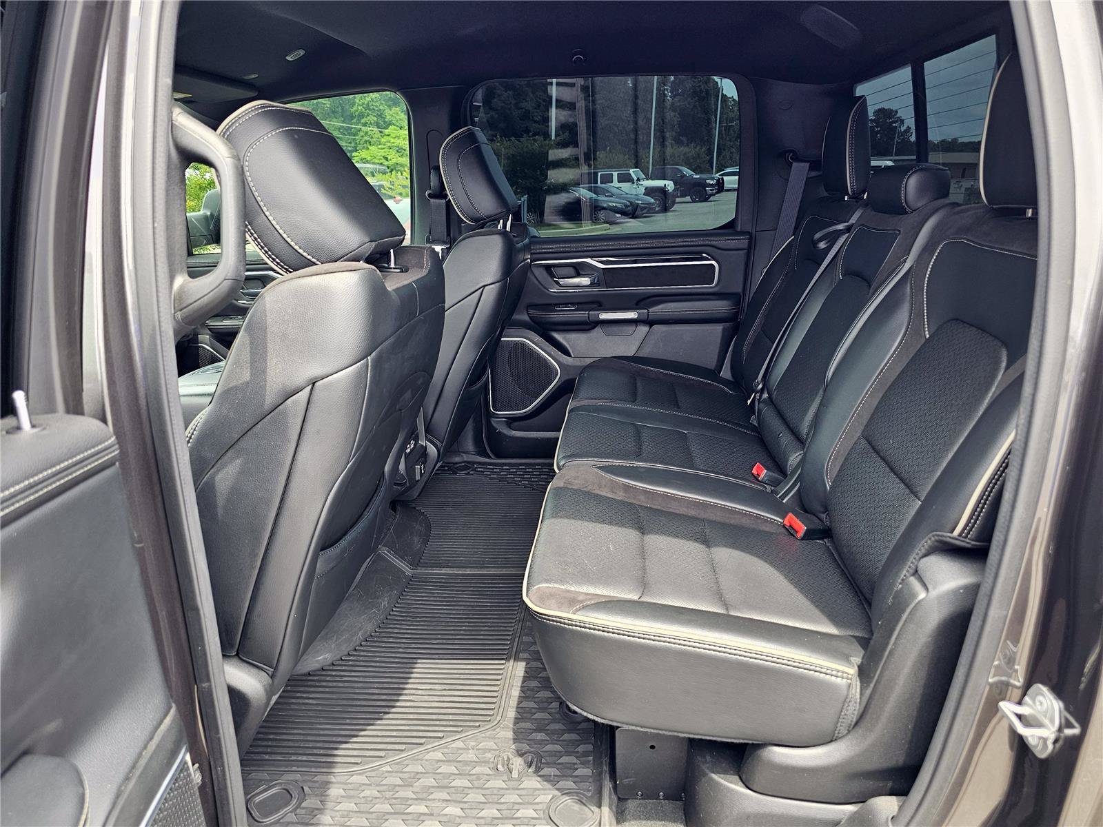 2022 RAM Ram 1500 Pickup Laramie - Photo 32