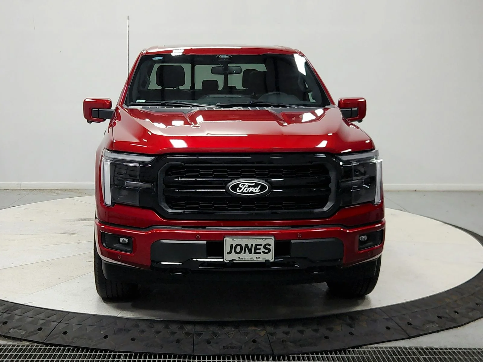 Used 2025 Red Ford Lariat image 3