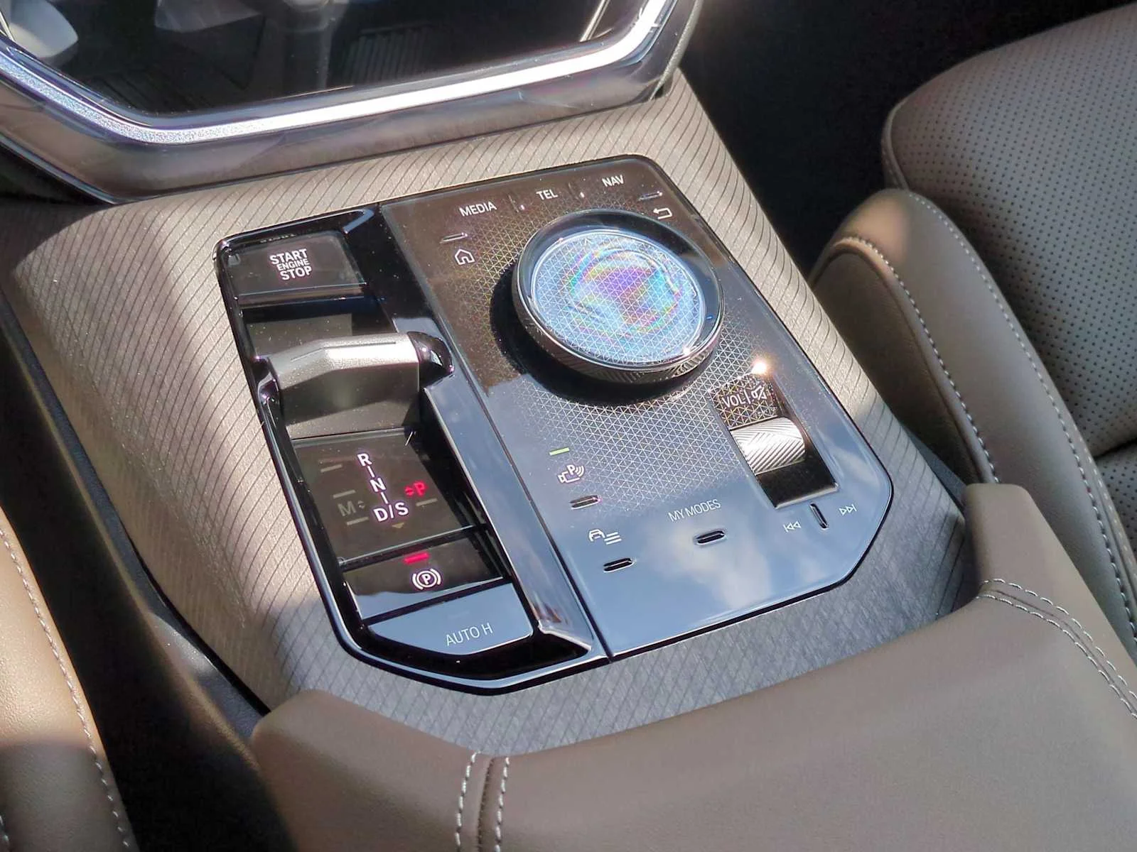 New 2026 Black Sapphire Metallic BMW 30 xDrive image 34